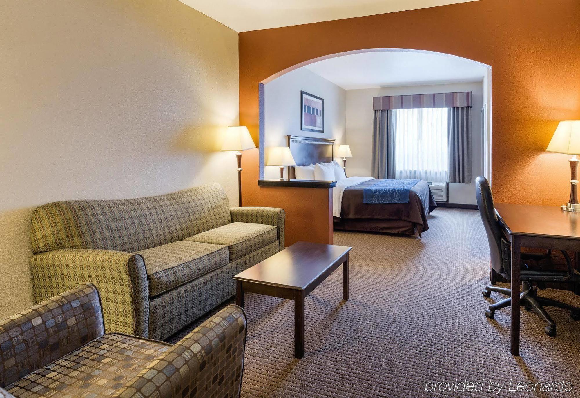 Comfort Inn & Suites Winnie Luaran gambar